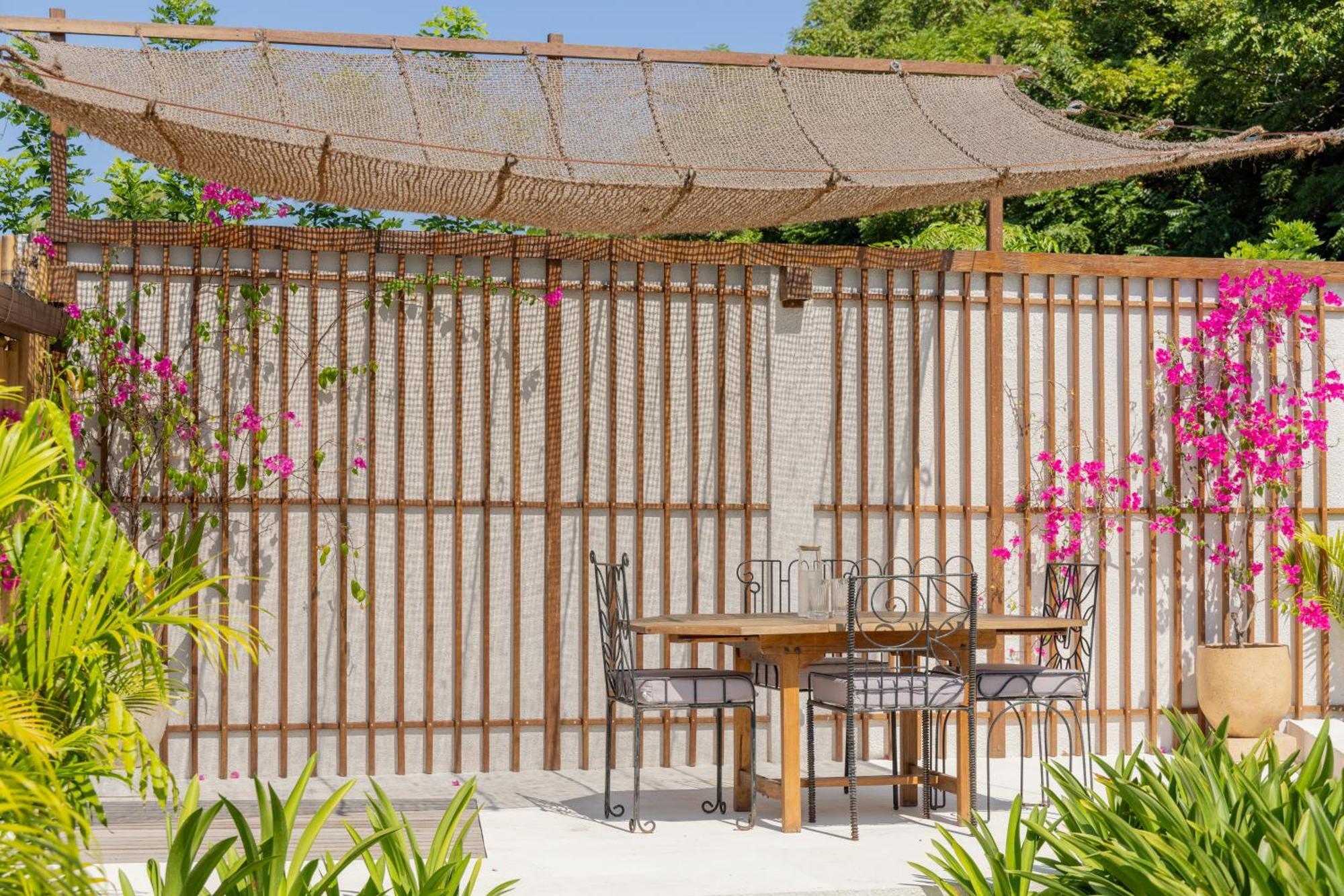 Kalyana Villa Gili Air Exteriör bild